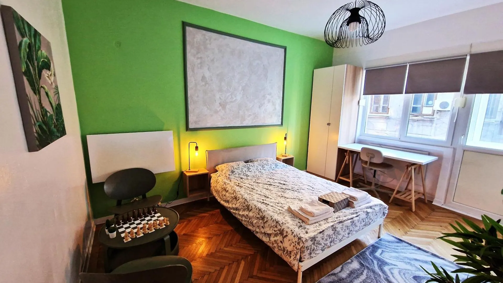 Warm Haven Studio - Calea Victoriei - Free Minibar Bukarest Lägenhet