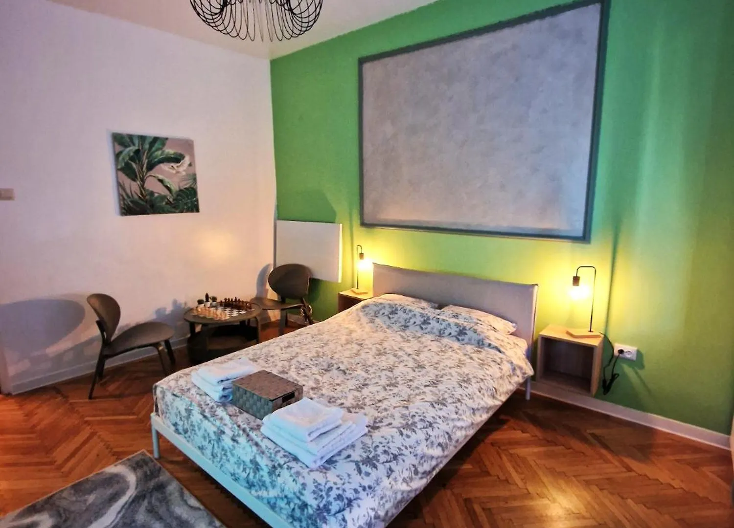 Warm Haven Studio - Calea Victoriei - Free Minibar Bucharest Apartment